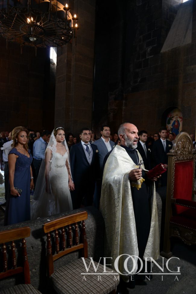 Wedding Armenia Church ceremony